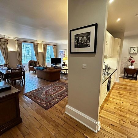 Parliament Sq Apartment Edinburgh Bagian luar foto