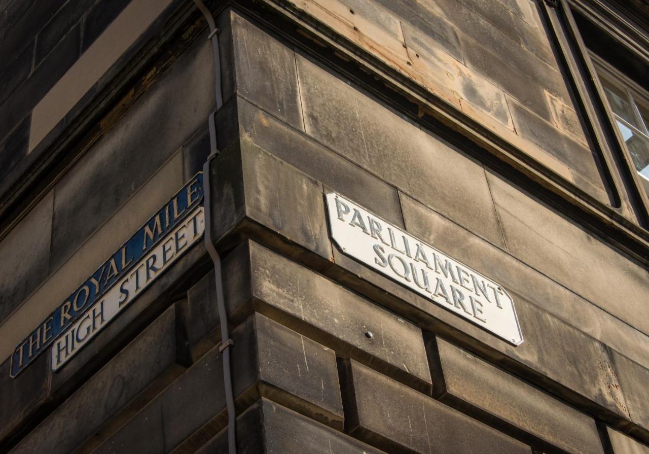 Parliament Sq Apartment Edinburgh Bagian luar foto