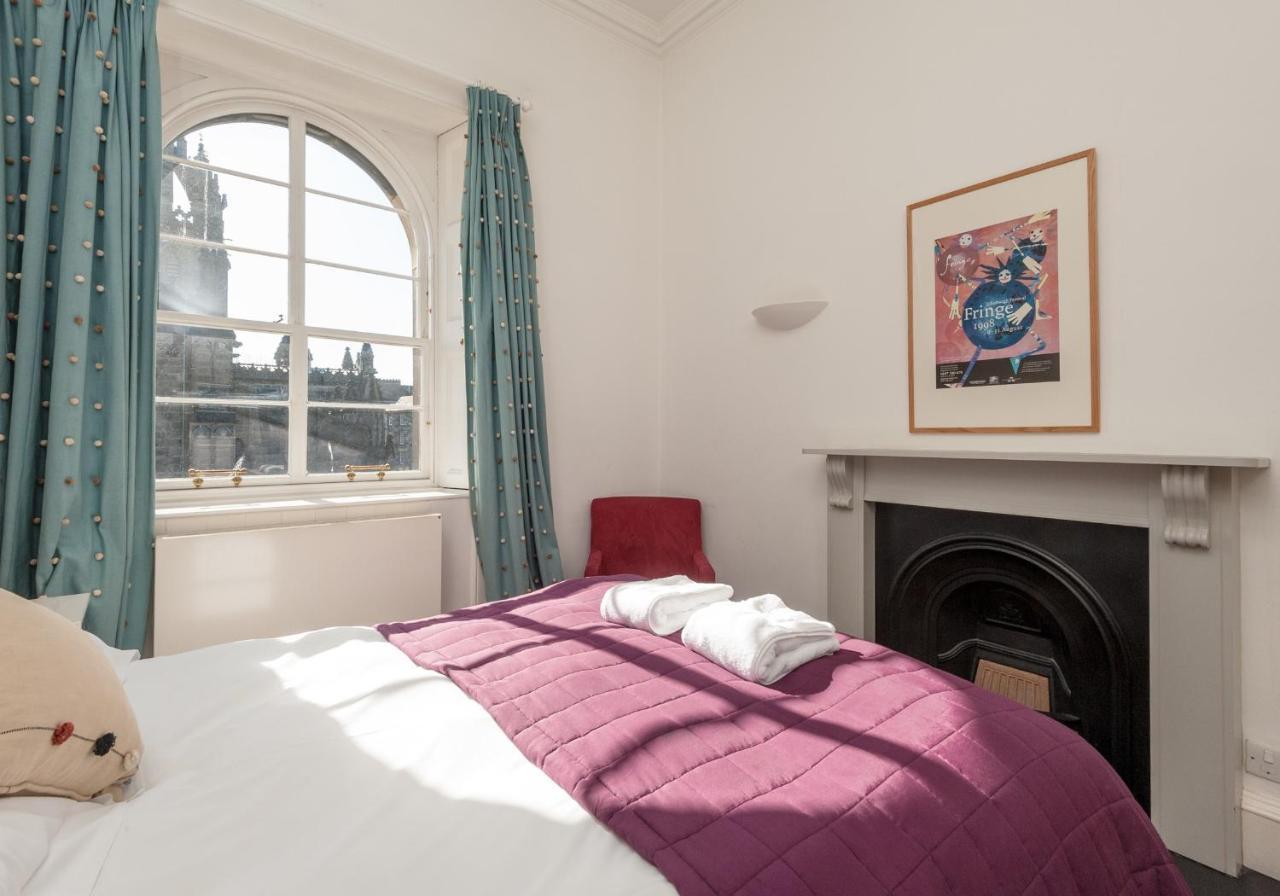 Parliament Sq Apartment Edinburgh Bagian luar foto