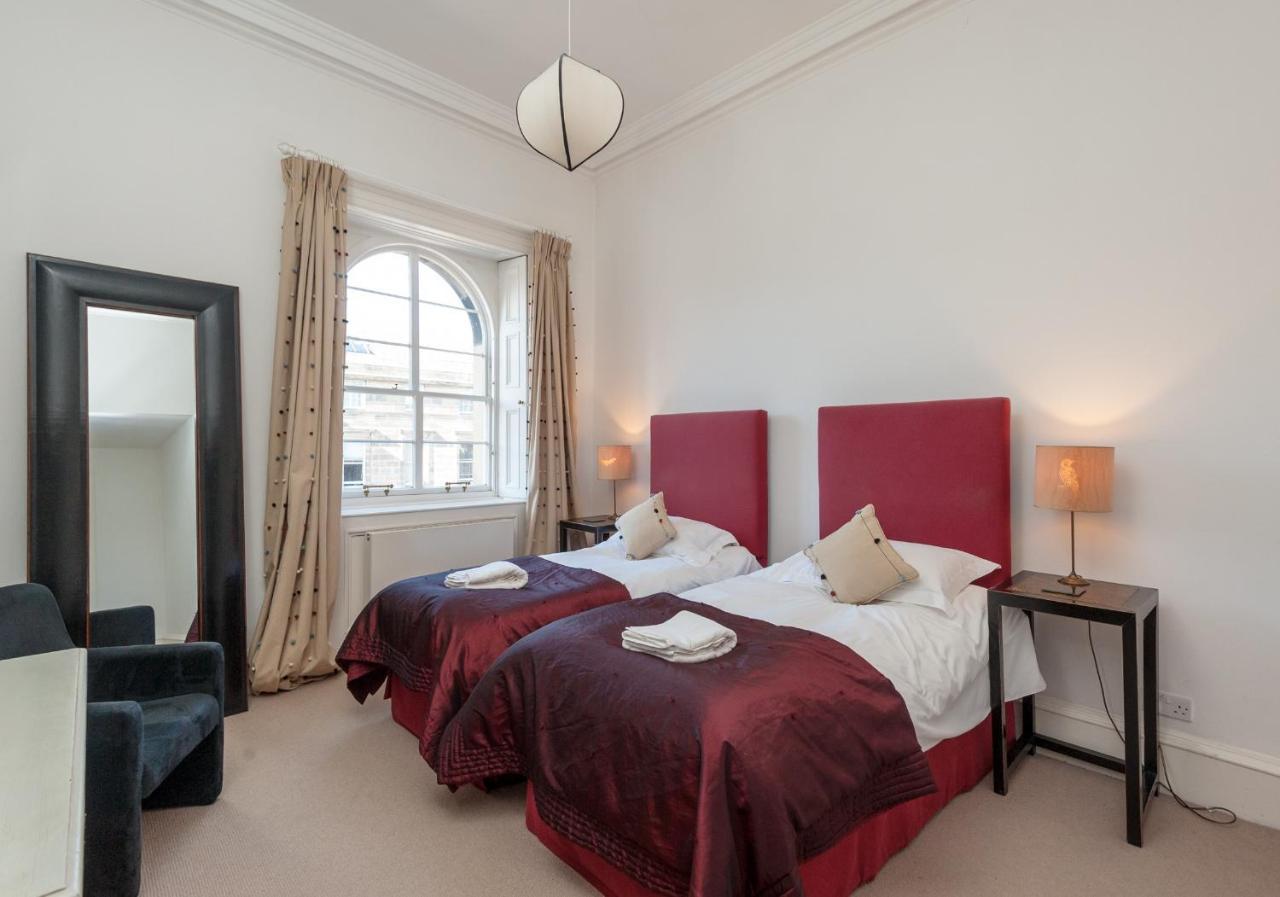 Parliament Sq Apartment Edinburgh Bagian luar foto