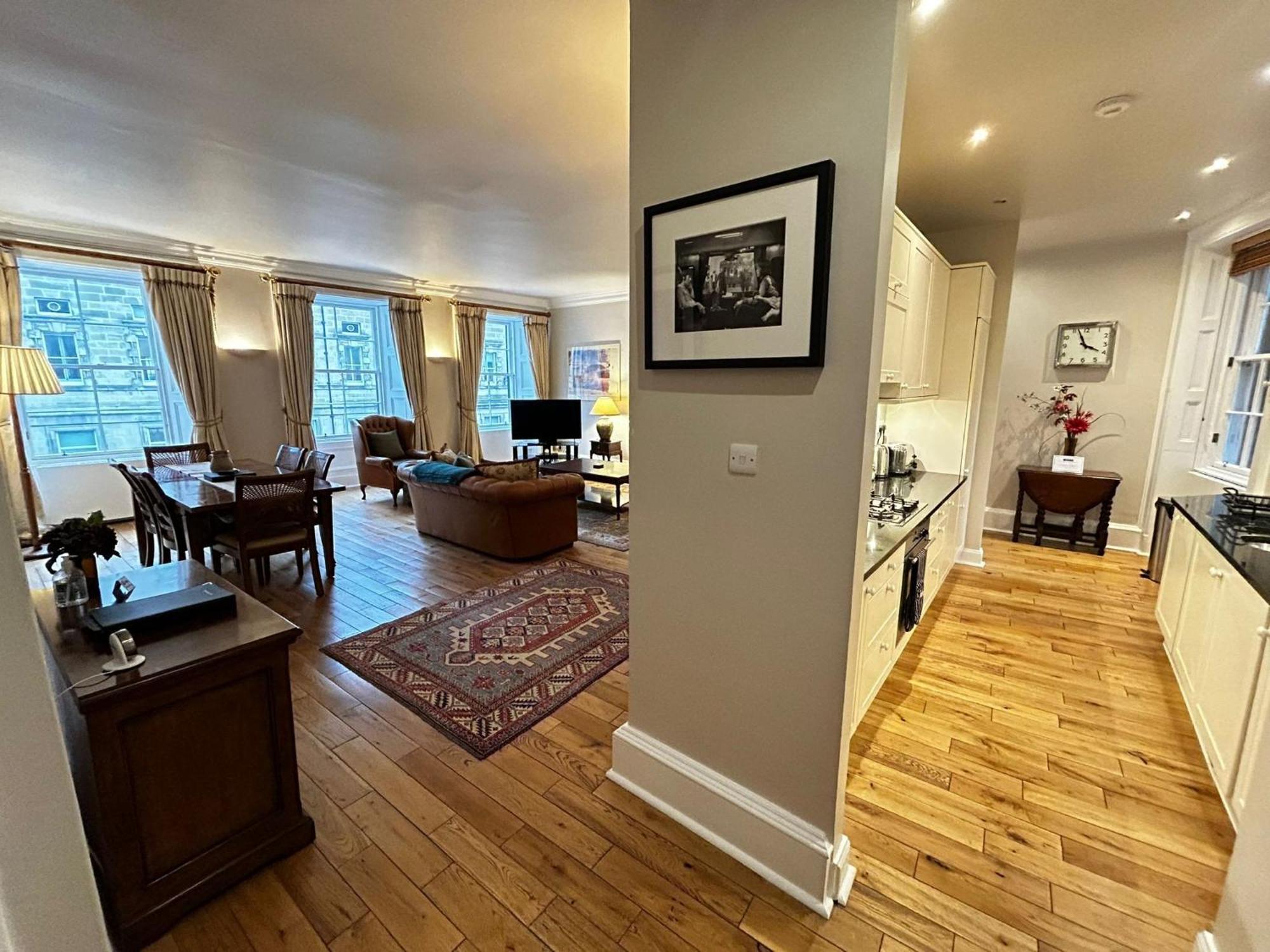 Parliament Sq Apartment Edinburgh Bagian luar foto
