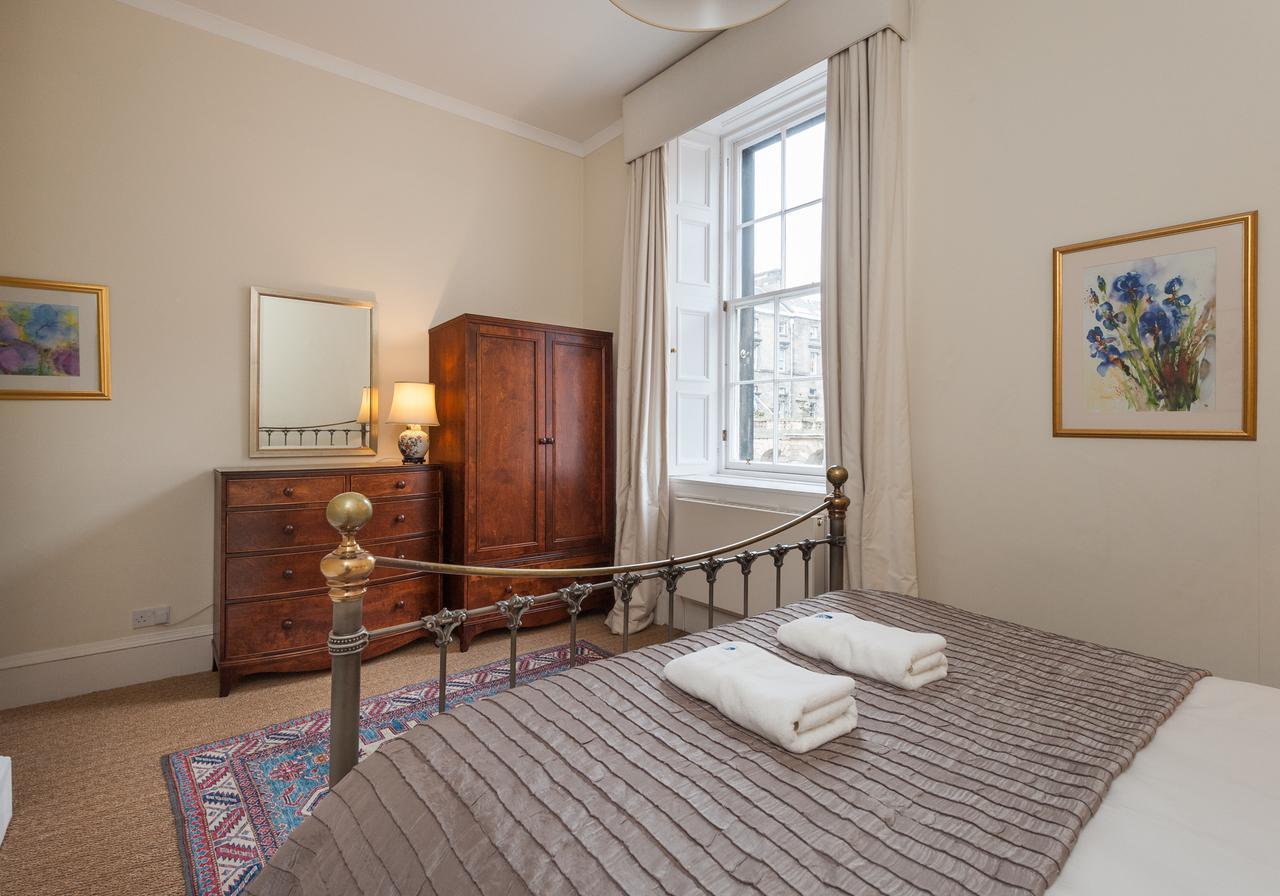 Parliament Sq Apartment Edinburgh Bagian luar foto