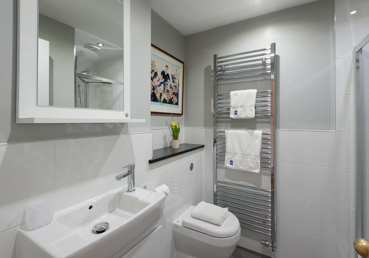 Parliament Sq Apartment Edinburgh Bagian luar foto