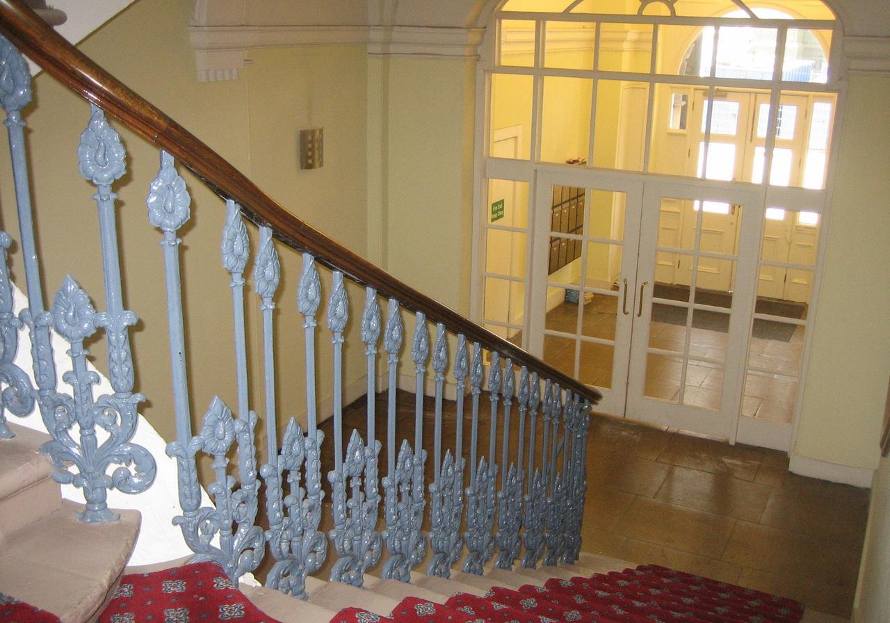 Parliament Sq Apartment Edinburgh Bagian luar foto